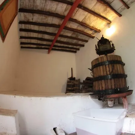 Una Terrazza Sulla Malvasia *
